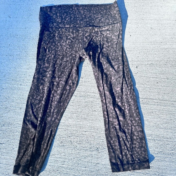 Leopard Print Leggings Lululemon align 21” size 12 - Picture 1 of 3
